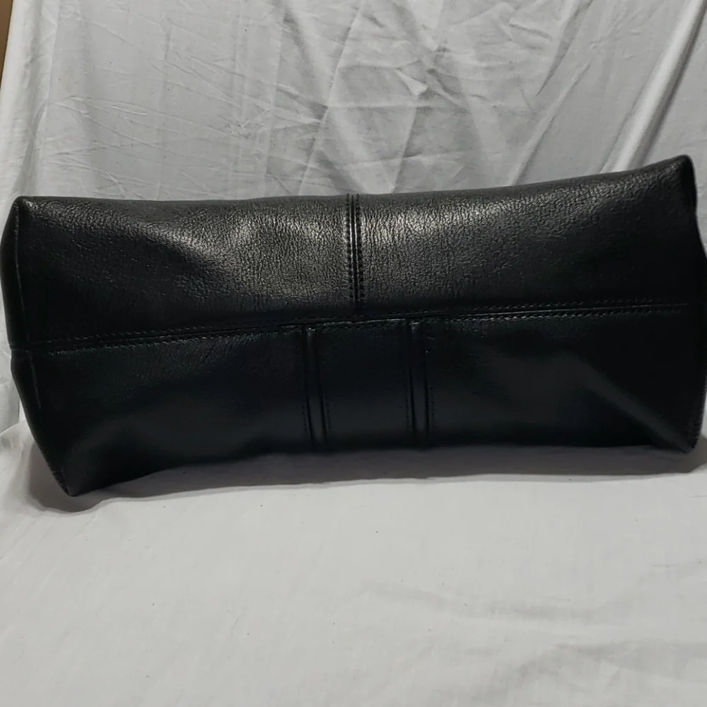 Kate spade black pebbled leather gold chain bag